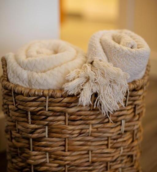 套房带园景, Stirling All Suites