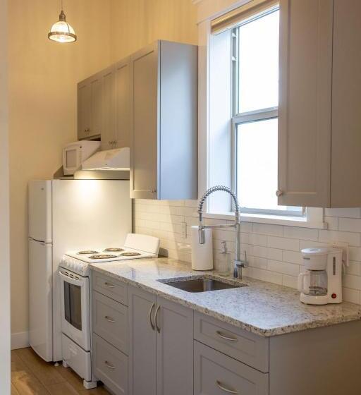 豪华工作室, Stirling All Suites