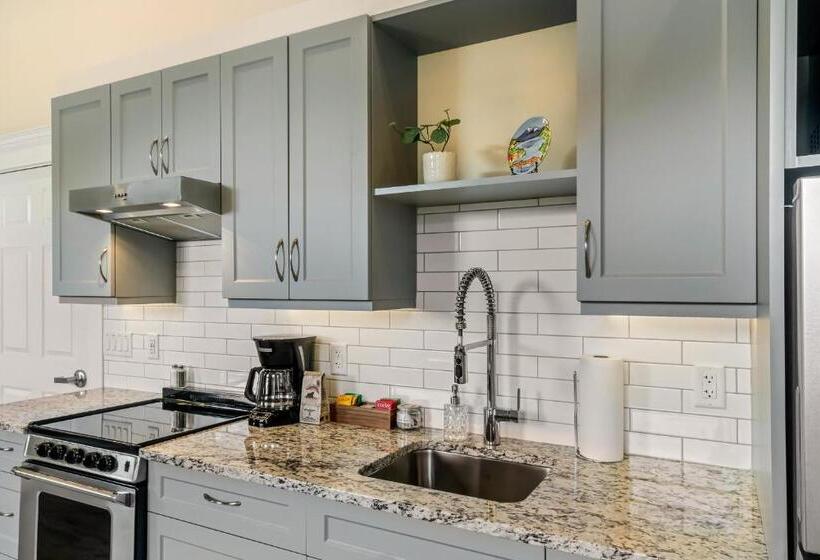 总统套房, Stirling All Suites