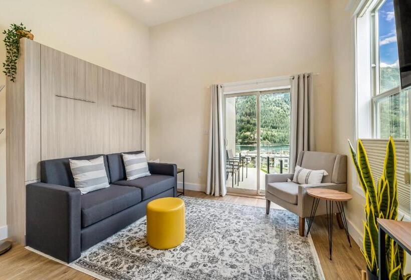 프레지덴셜 스위트, Stirling All Suites
