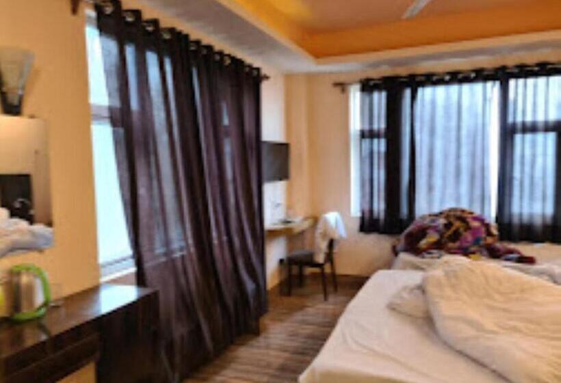 Трехместный Номер Deluxe, Garden Retreat