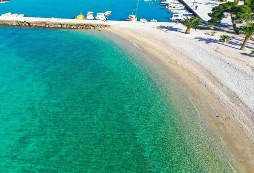 ガーデンビュースタンダードルーム, Guesthouse Aurora