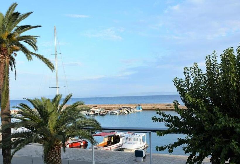 Triple Room Sea View, Guesthouse Aurora