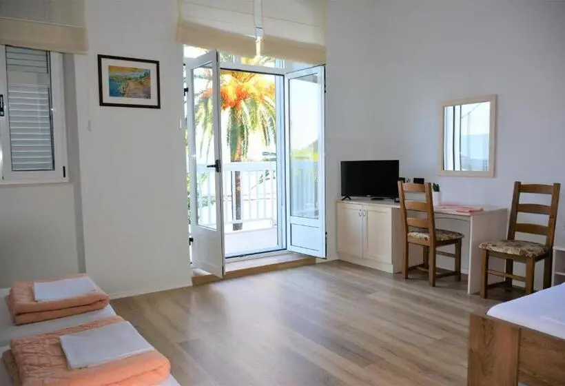 Triple Room Sea View, Guesthouse Aurora