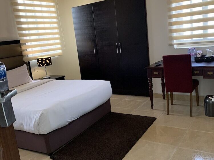 اتاق استاندارد, Lodge By Eagles