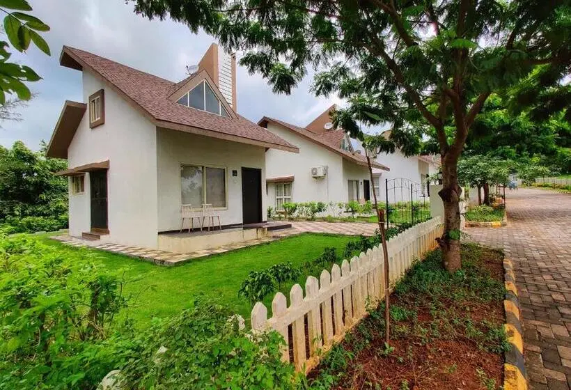ビラホテル1ベッドルーム, Pushpam Lords Resort Karjat Pure Veg