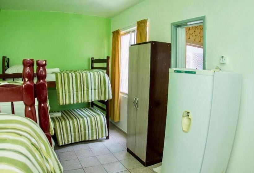 חדר סטנדרט לארבעה, Elite