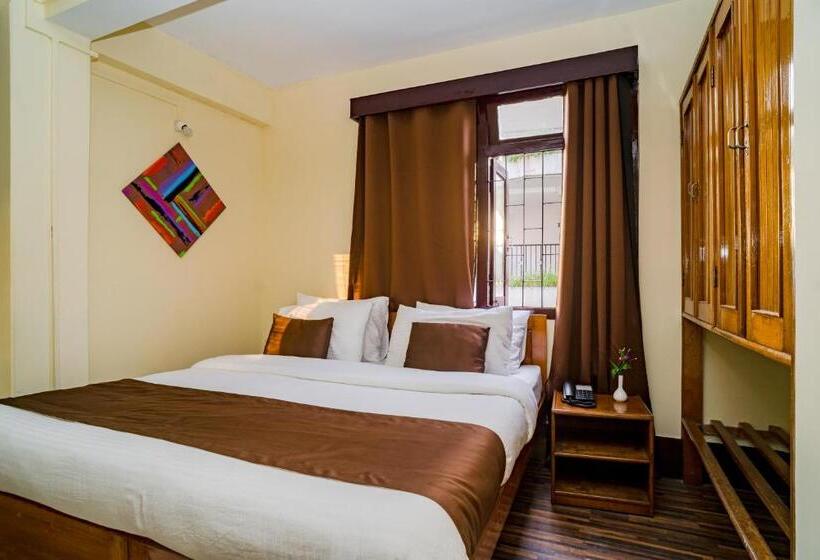 חדר דלוקס, Sernya   M.g.marg