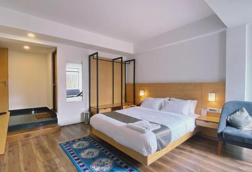 חדר דלוקס, Sernya   M.g.marg