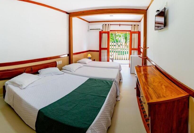 חדר סטנדרטי לארבעה עם חדר אמבטיה משותף, Garapua Praia