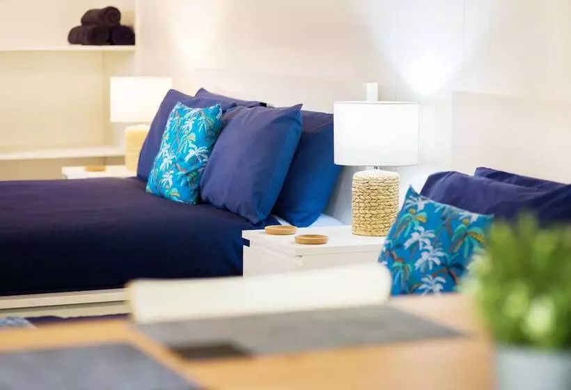 اتاق استاندارد, Airlie Beach Magnums   Adults Only