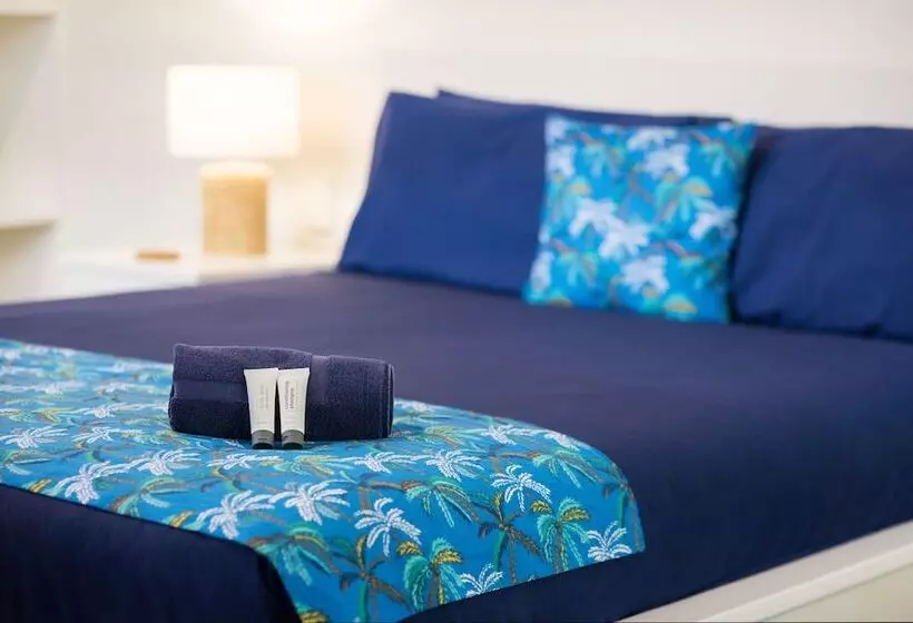 اتاق استاندارد, Airlie Beach Magnums   Adults Only