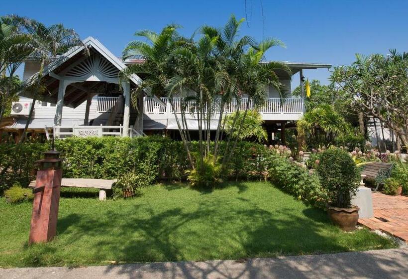 غرفة قياسية فردية حمام مشترك, Dorm Of Happiness By Tharaburi Resort