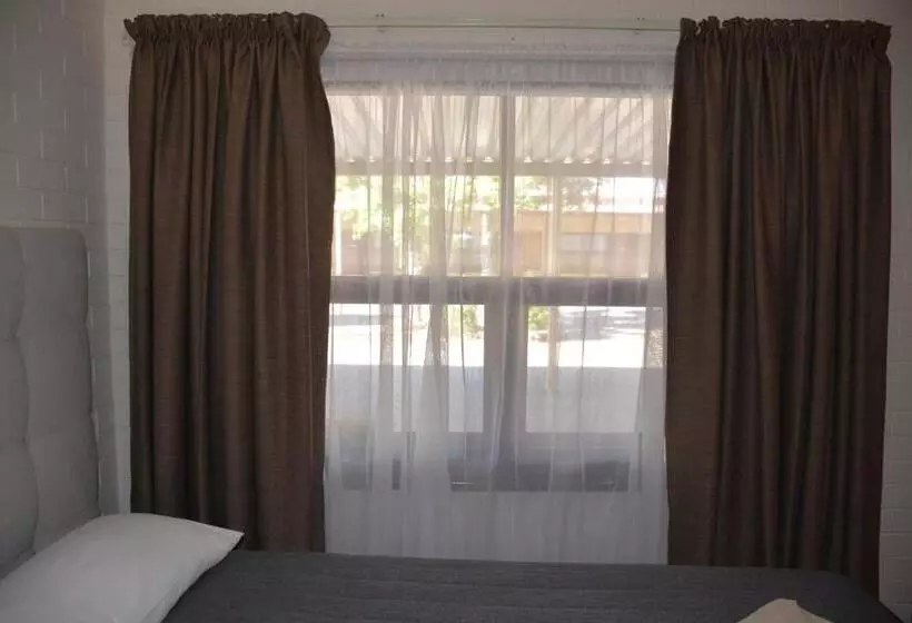 キングサイズベッドのスタンダードルーム, Angaston Vineyards Motel