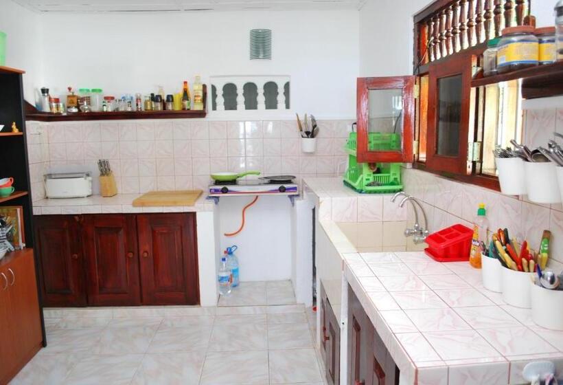 ２ベッドルームハウス, Beach House