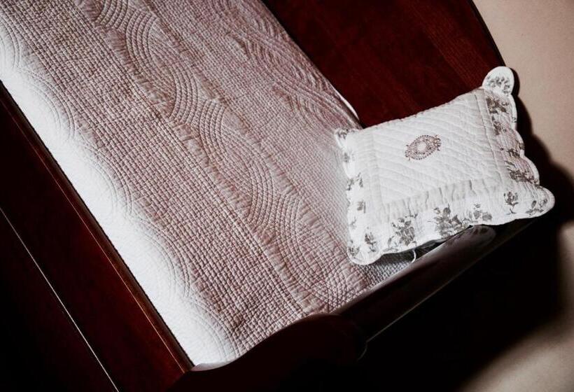 جناح, Le Manoir De Marie Lou