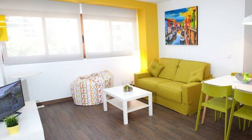 스탠다드 스튜디오 더블 침대, Color Suites Alicante