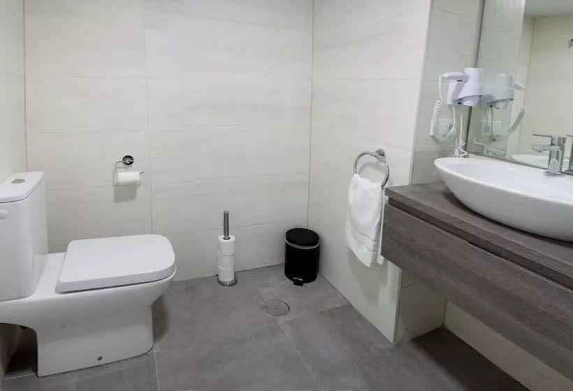 استودیوی استاندارد با تخت دوبل, Color Suites Alicante
