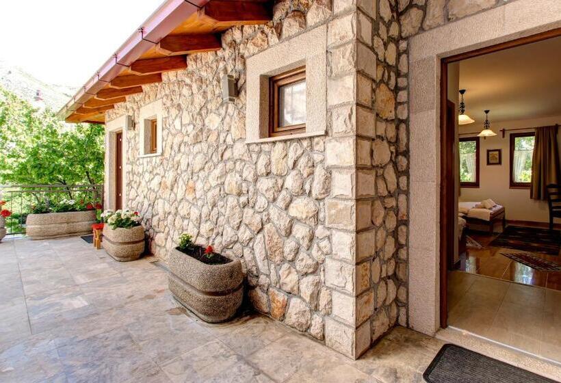 اتاق استاندارد, Almira