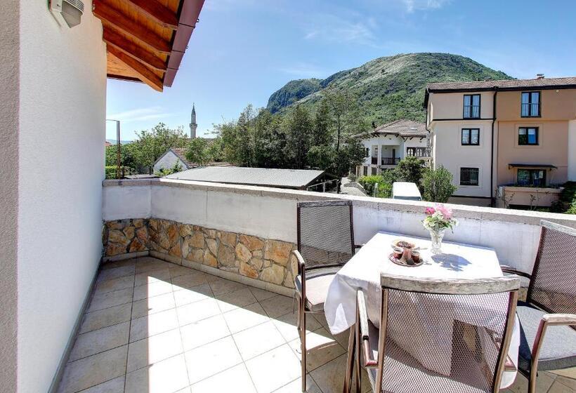 Standard Triple Room with Terrace, Almira