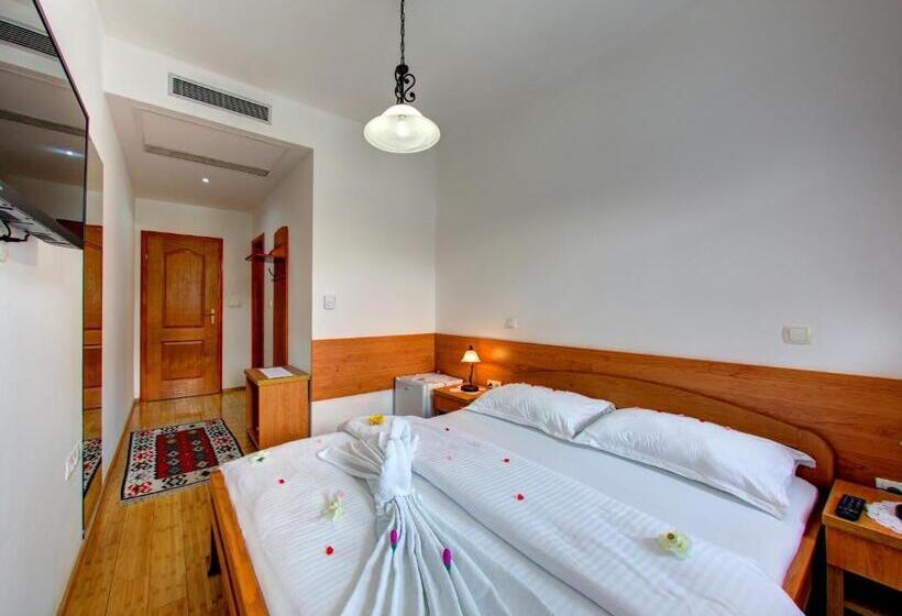 اتاق استاندارد چهار تخته, Almira