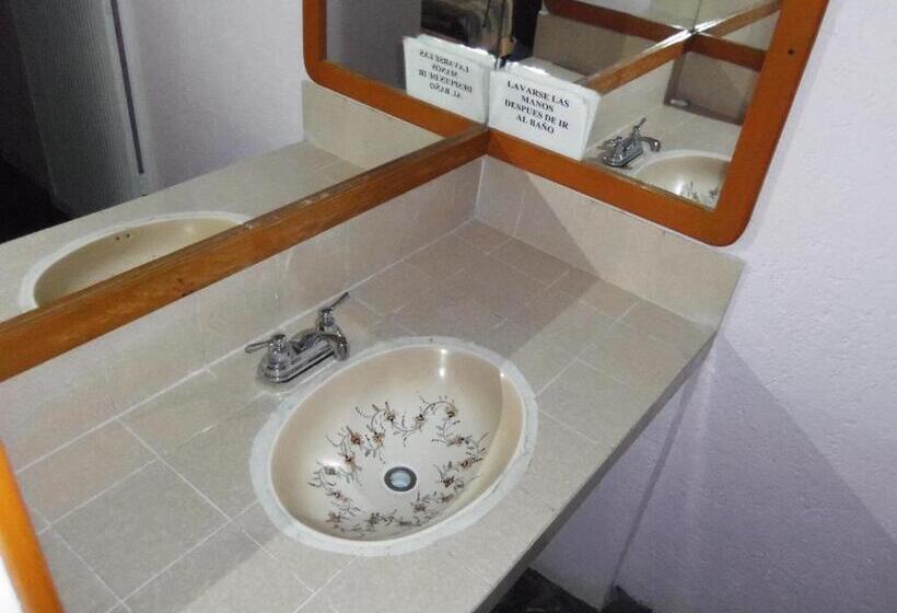 חדר סטנדרט שתי מיטות זוגיות, Avenida Ixmiquilpan