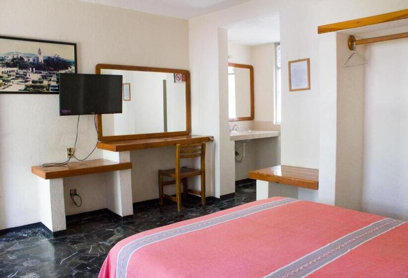 חדר בסיסי, Avenida Ixmiquilpan