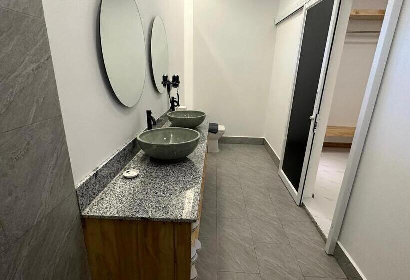 اتاق خانوادگی, Home Indochine D Angkor