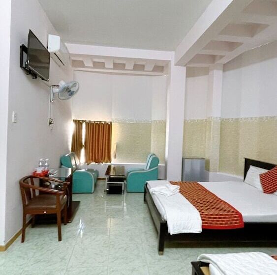 اتاق استاندارد چهار تخته, Saigon Pt