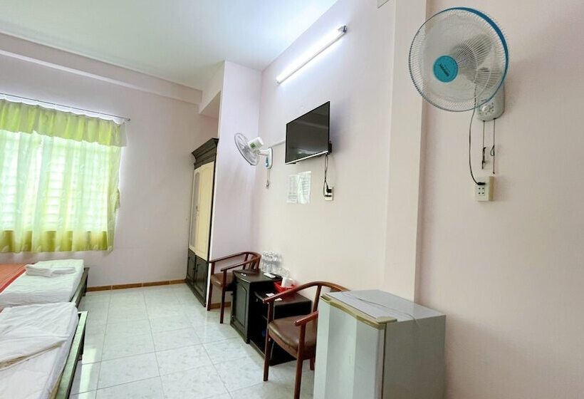 اتاق خانوادگی, Saigon Pt