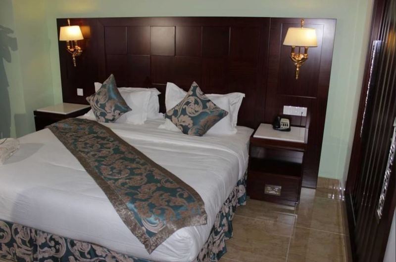 اتاق استاندارد یک نفره, Soltane