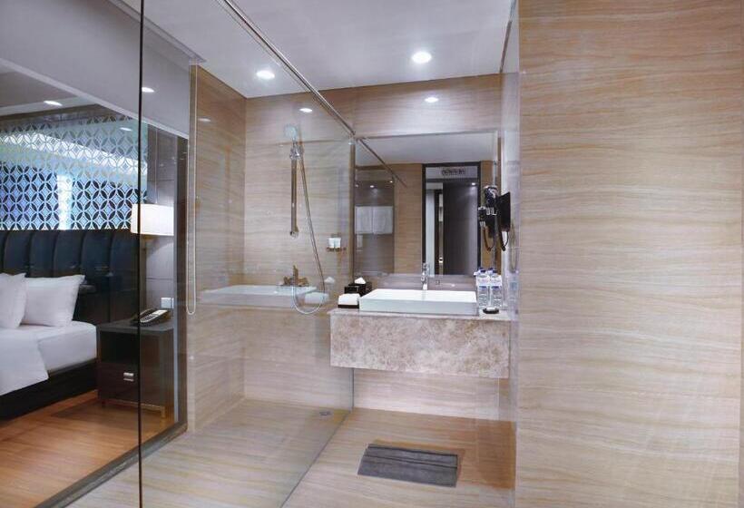 Семейный Номер Deluxe, The Alana Hotel & Convention Center Solo By Aston
