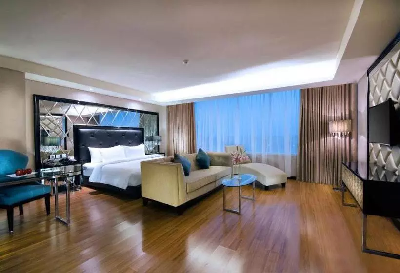 ジュニアスイート, The Alana Hotel & Convention Center Solo By Aston