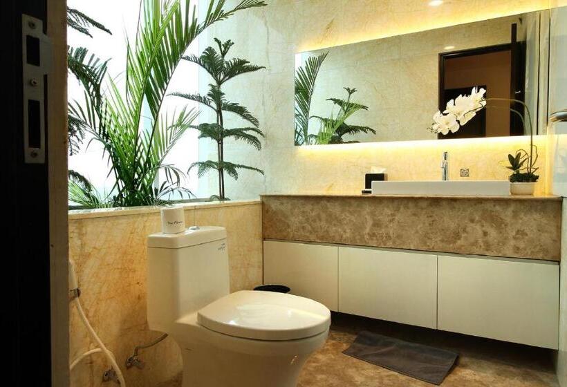 Президентский Люкс, The Alana Hotel & Convention Center Solo By Aston