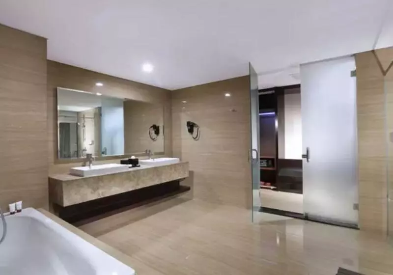 ジュニアスイート, The Alana Hotel & Convention Center Solo By Aston