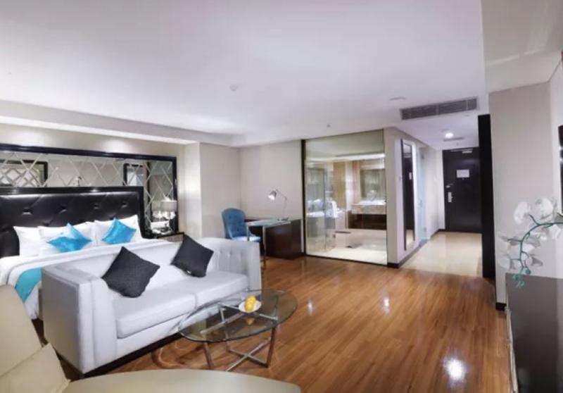 Полулюкс, The Alana Hotel & Convention Center Solo By Aston