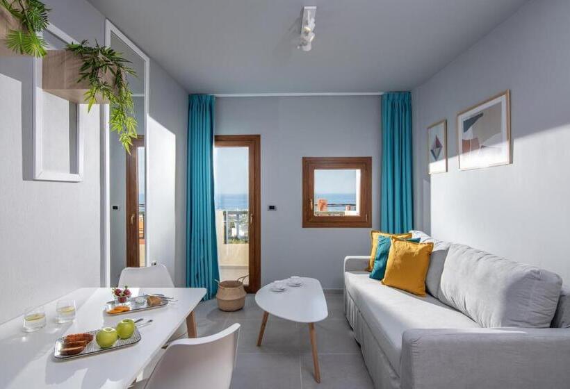 סוויטת ג'וניור, Villa Elite By Checkin Adults Only