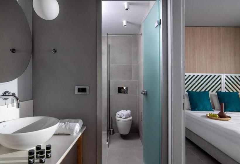 סוויטת ג'וניור, Villa Elite By Checkin Adults Only