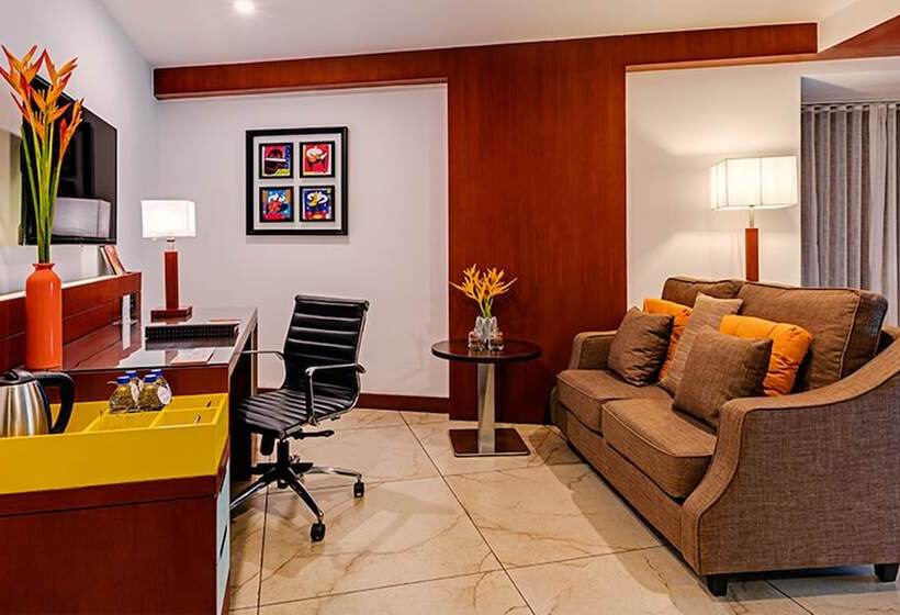 سوییت, Zone By The Park, Orr, Chennai