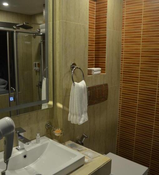 سوییت, Zone By The Park, Orr, Chennai