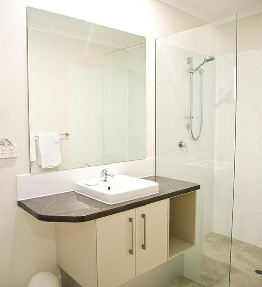 سوئیت خانواده 2 خوابه, Roma Central Motel