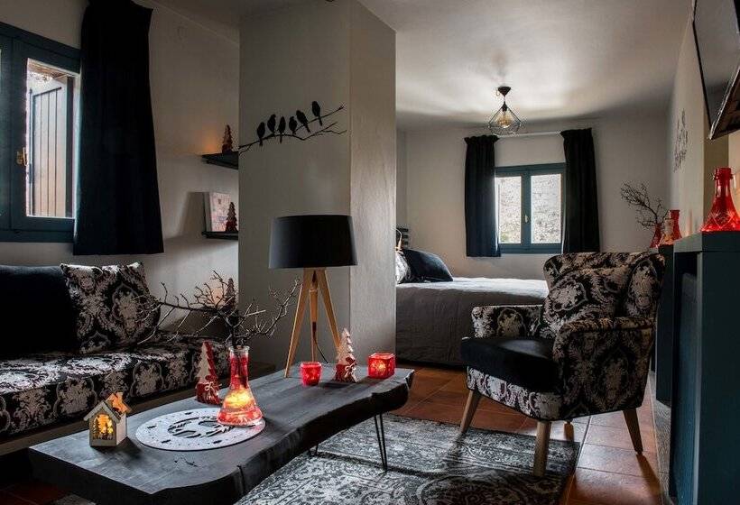 سوییت جونیور, La Maison Des Cèdres