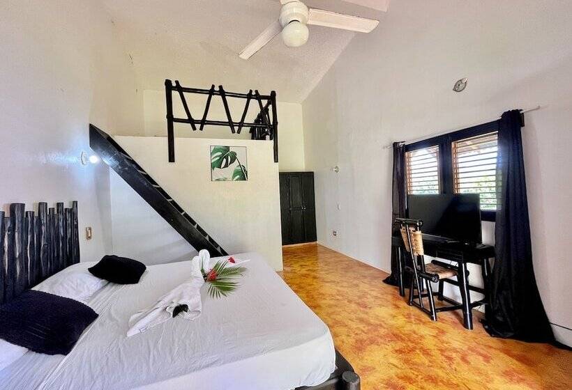 اتاق استاندارد سه نفره, Rincon Rubi