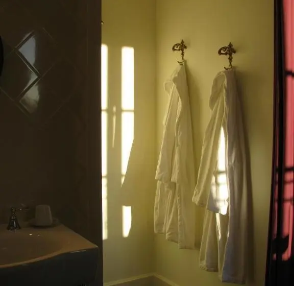 ガーデンビュースタンダードルーム, Chambres D Hôtes B&b La Bonneterie