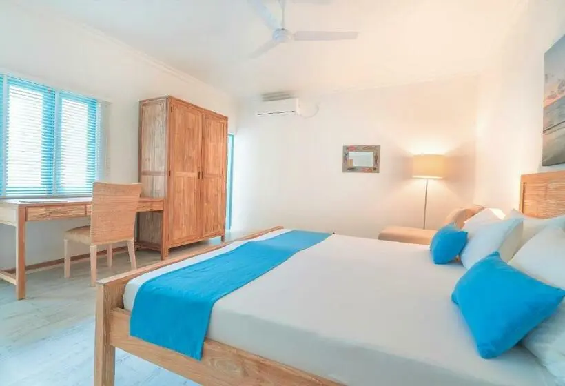 اتاق لوکس با تخت بزرگ, Villa Rosa Maldives