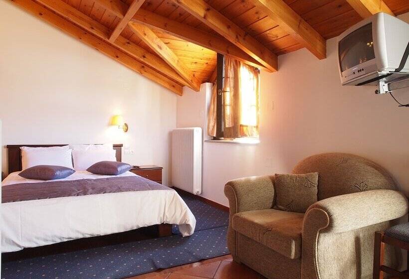 スタンダード４人部屋, Archontiko Tzoumerkon