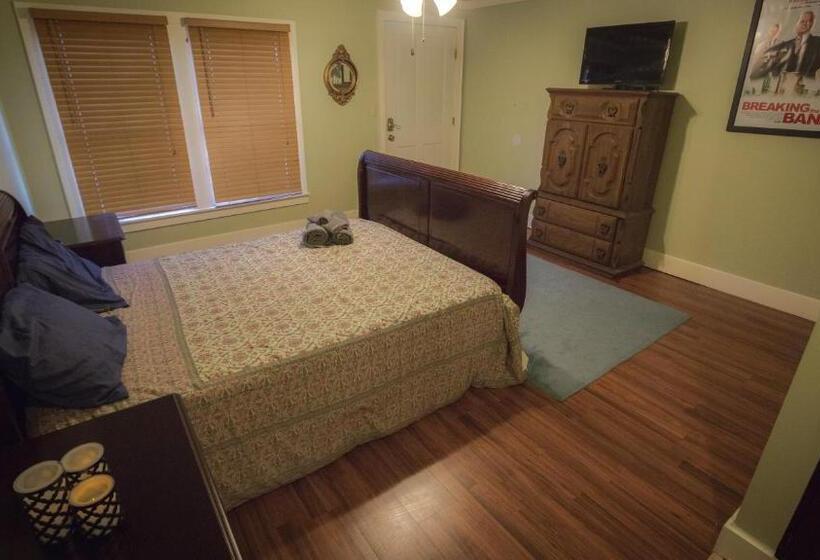 غرفة ديلوكس مطلة على البحيرة, Village Studios