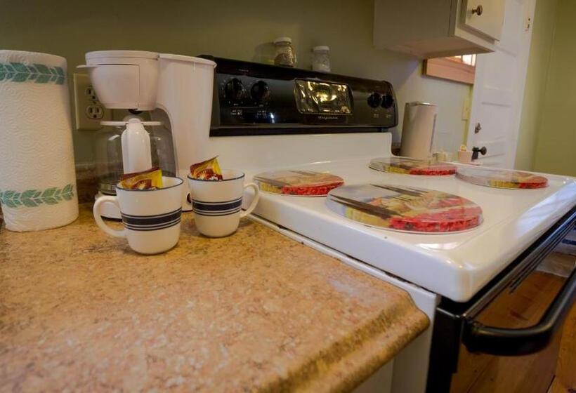 غرفة سوبيريور, Village Studios