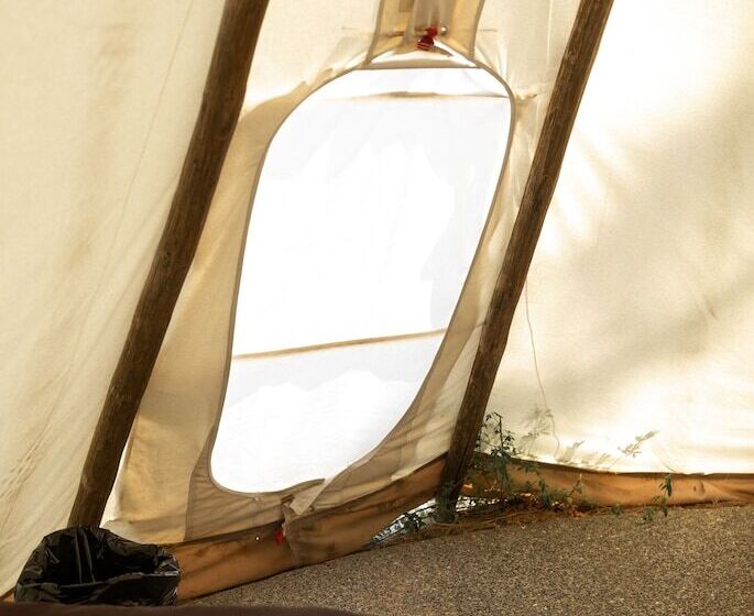 Standard Tent, Kumsheen Rafting Resort