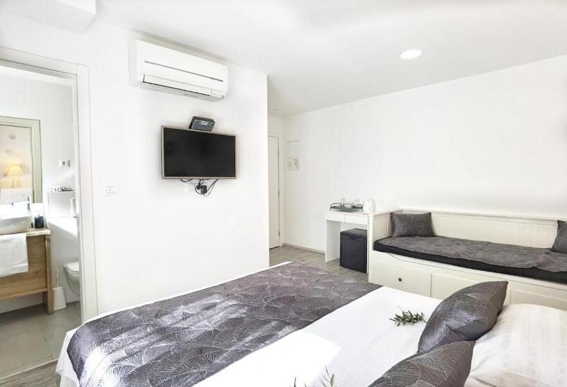 חדר סטנדרט לארבעה, Boutique Hotel Alegria